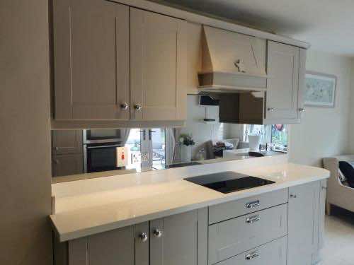 Silver mirror splashbacks