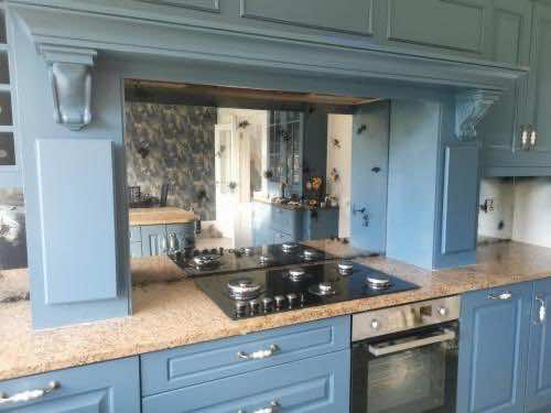 Antique mirror splashback