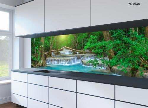 Kitchen splashbacks