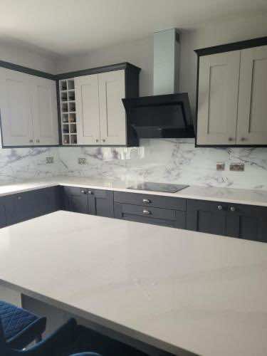 Kitchen-Splashback-White-Marble-Design