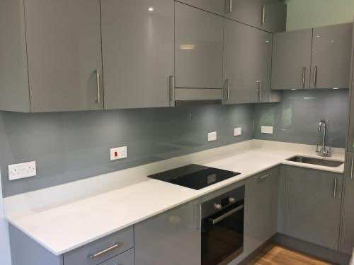 grey-kitchen-splashback-1