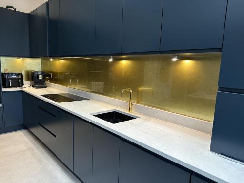 Kitchen splashbacks