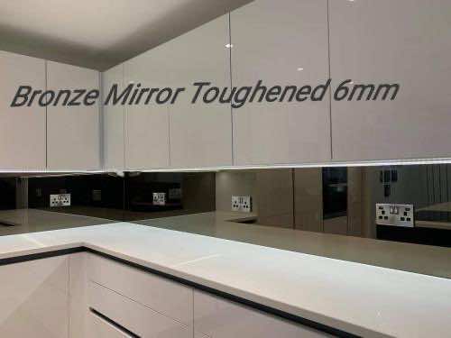Antique mirror splashbacks