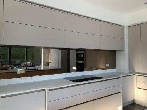 tinted mirror splashbacks