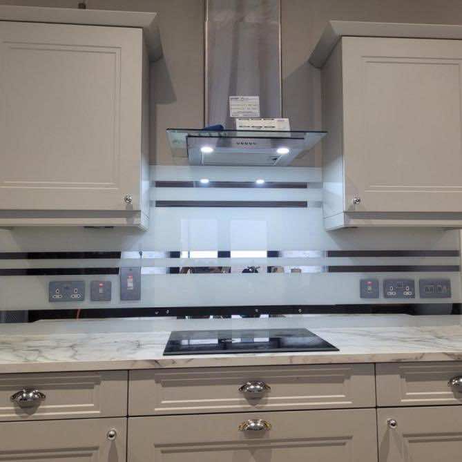 Mirror Stripe Splashbacks